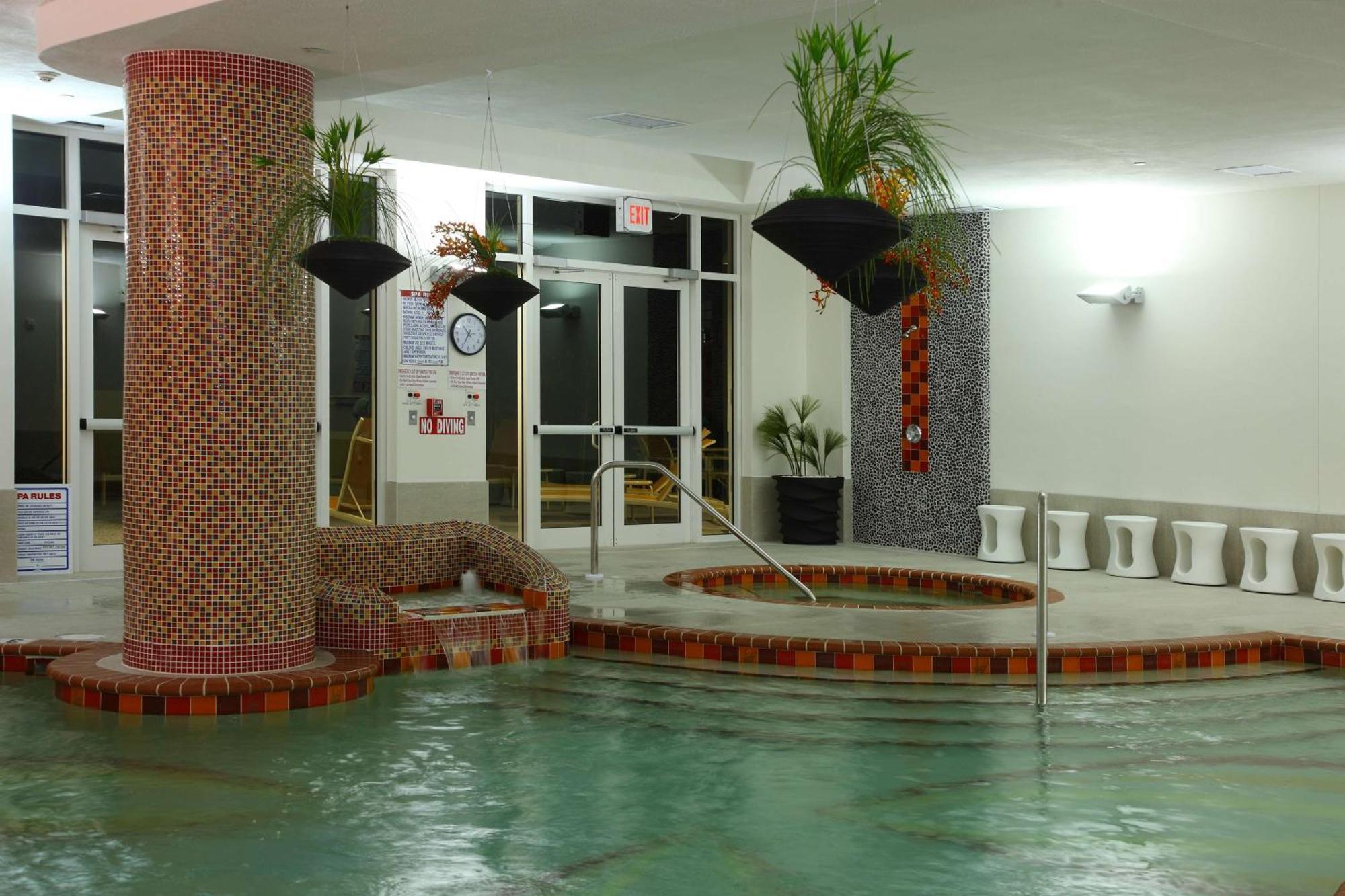 מלון South Bradenton Doubletree By Hilton Sarasota Bradenton Airport מראה חיצוני תמונה