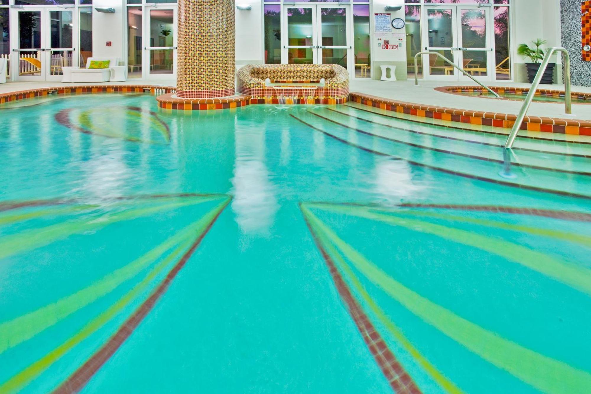 מלון South Bradenton Doubletree By Hilton Sarasota Bradenton Airport מראה חיצוני תמונה